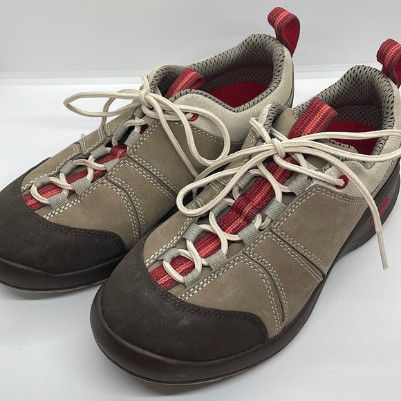 Chaco Shoes - Chaco Titian Bulloo Salmon Run Sneaker 6.5